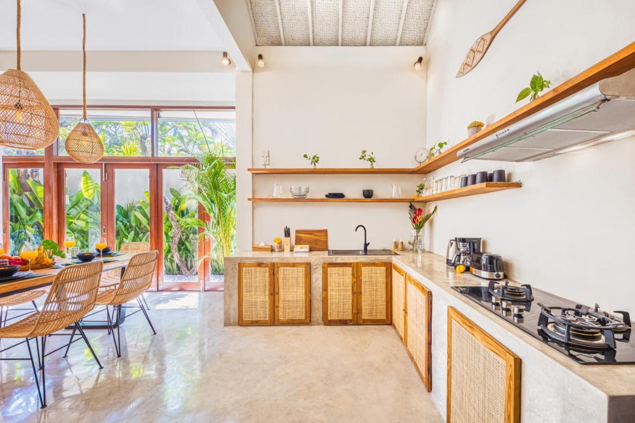 New Fresh 3bd Prime Location Villa